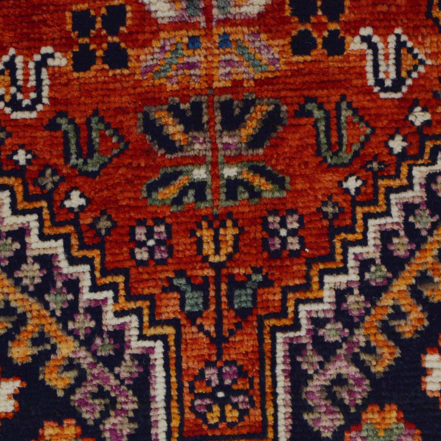 Shirazi Area Rug Handmade Red Medallion 4x7 ft