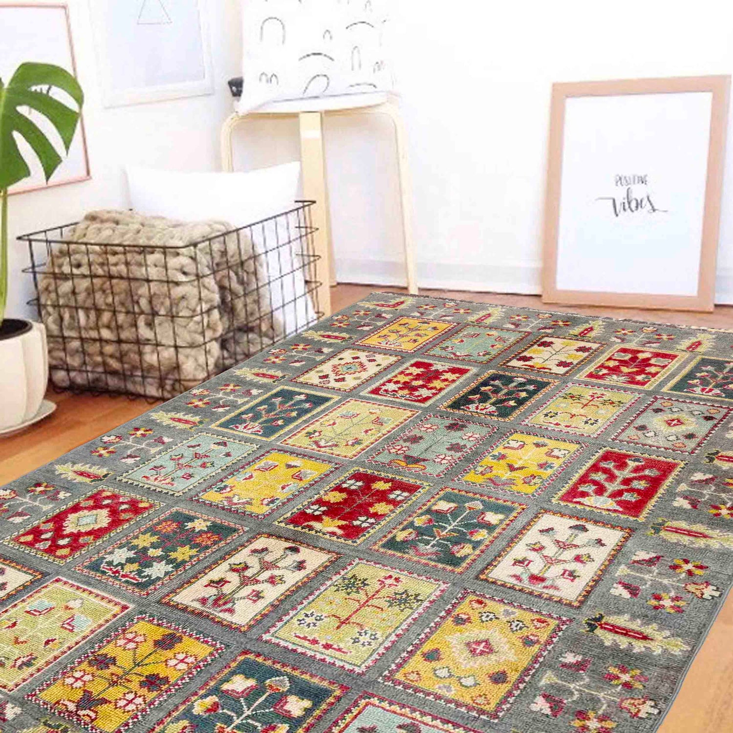 Bakhtiar Area Rug Handmade Gray Floral 4x6 ft