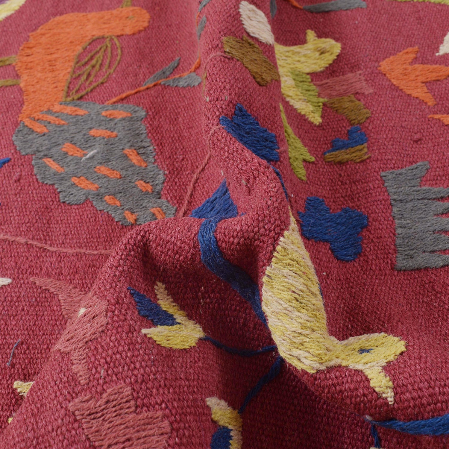 Embroidery Kilim Area Rug Handmade Red Animal 3x5 ft
