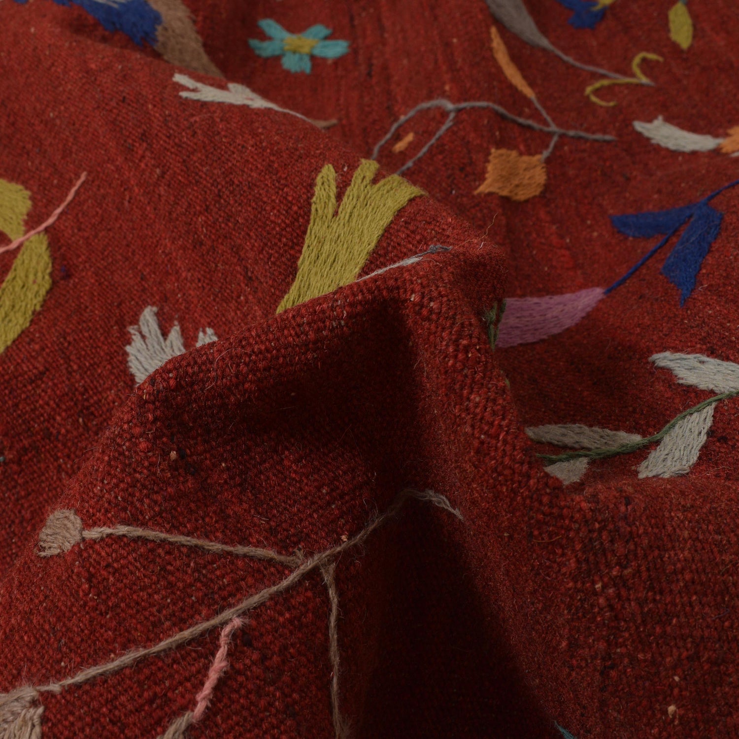 Embroidery Kilim Area Rug Handmade Red Animal 5x8 ft