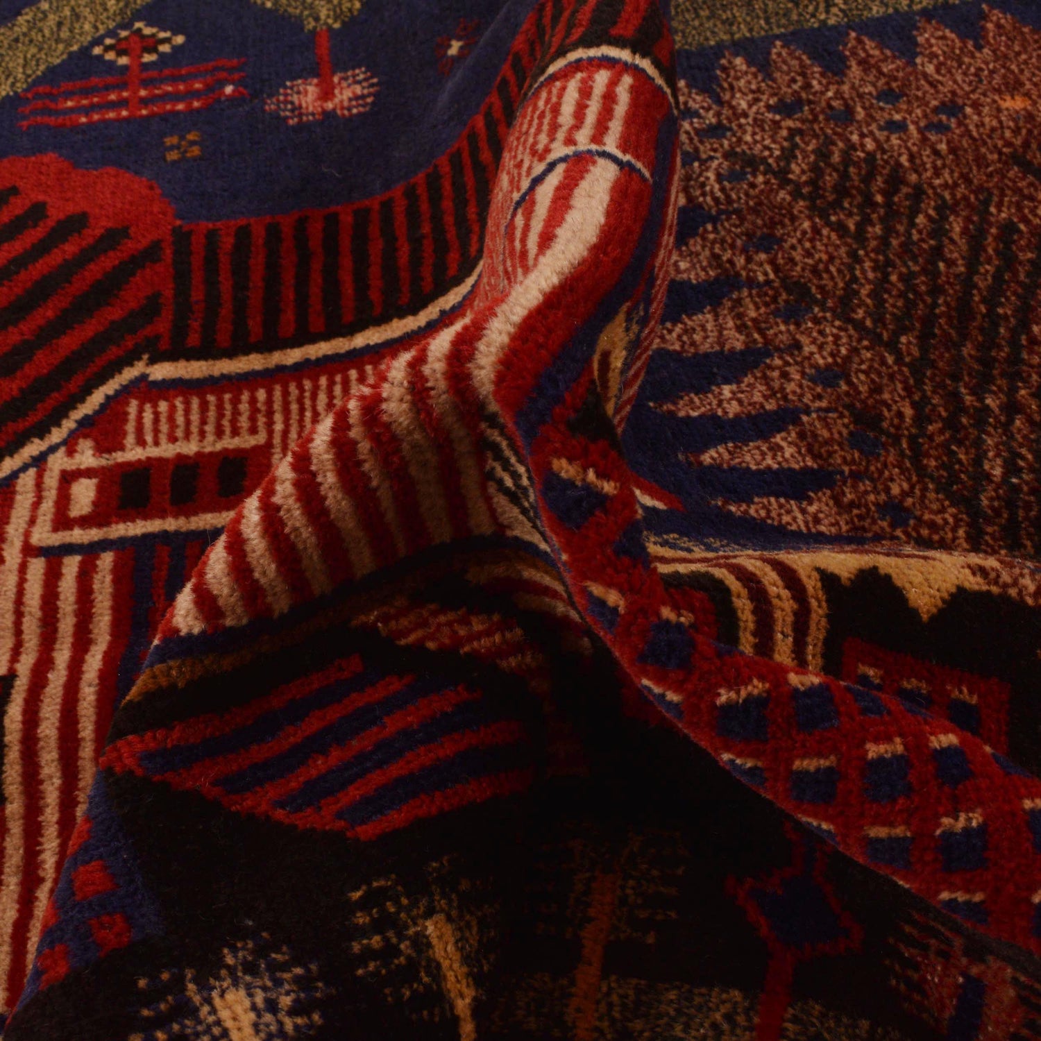 Pictorial Rug Handmade Multi Design
