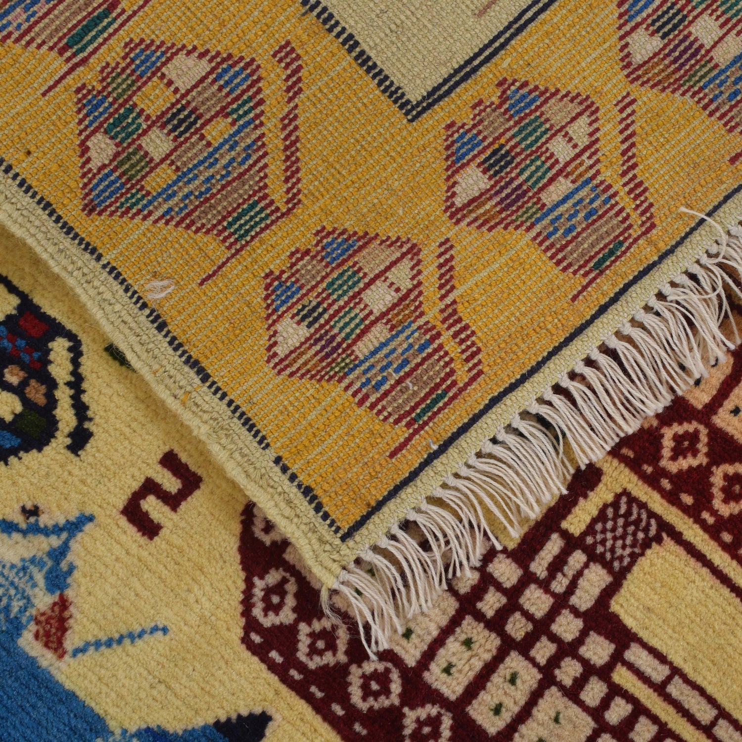 War Area Rug Handmade Ivory Tank + Riffle 3x5 ft