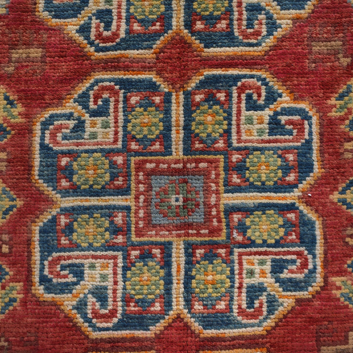 Shirazi Area Rug Handmade Red Medallion 5x8 ft