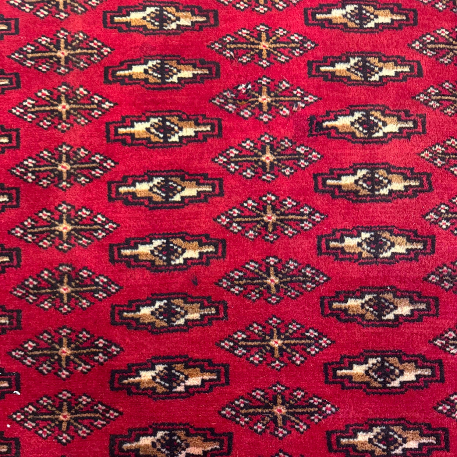 Bokhara Rug Handmade Deep Red Medallion 7x10 ft