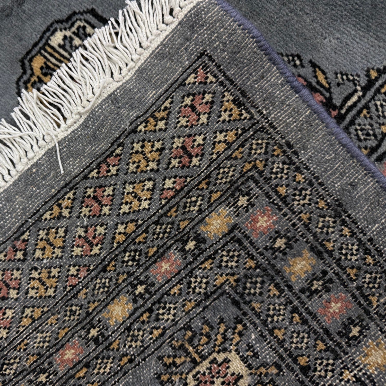 Bokhara Rug Handmade Gray Medallion 7x10 ft