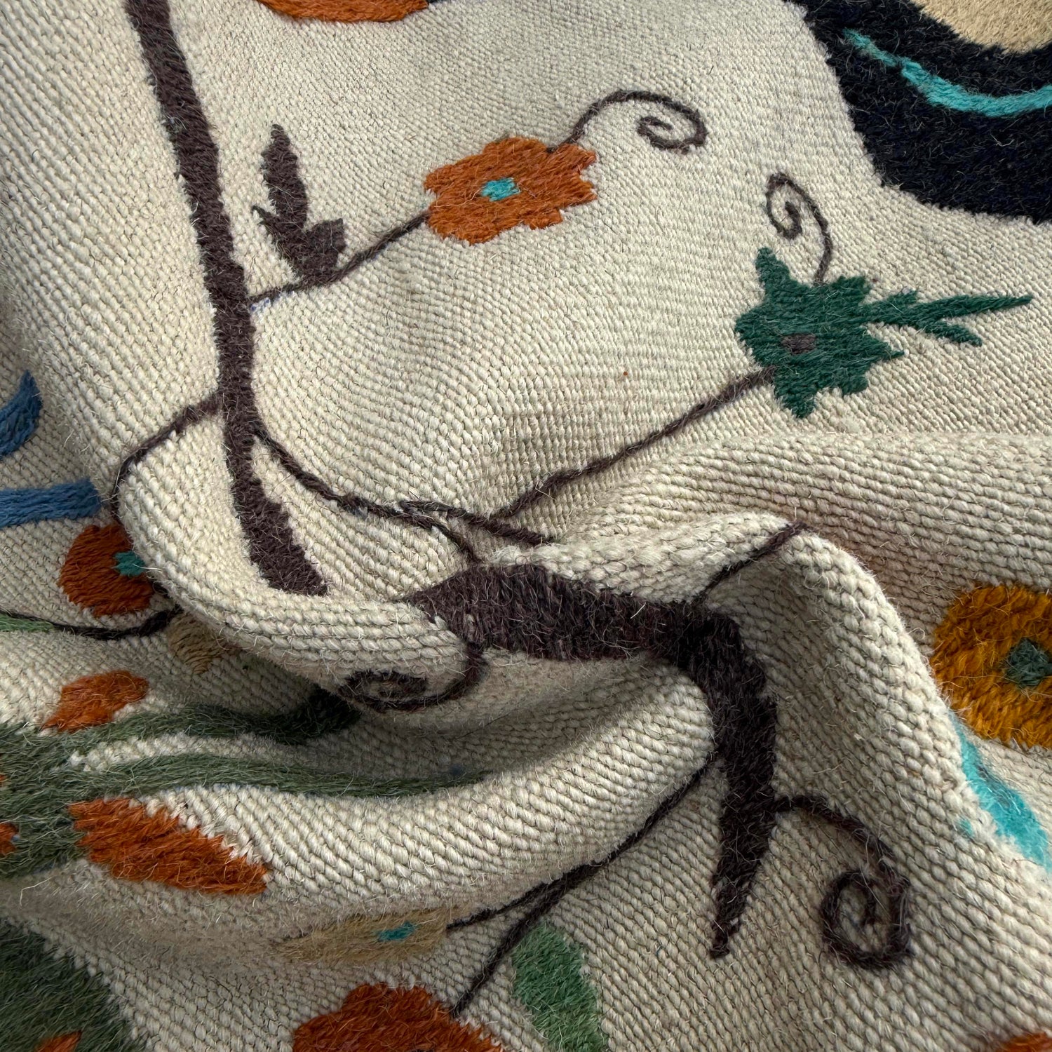 Embroidery Kilim Area Rug Handmade Beige Animal 4x6 ft