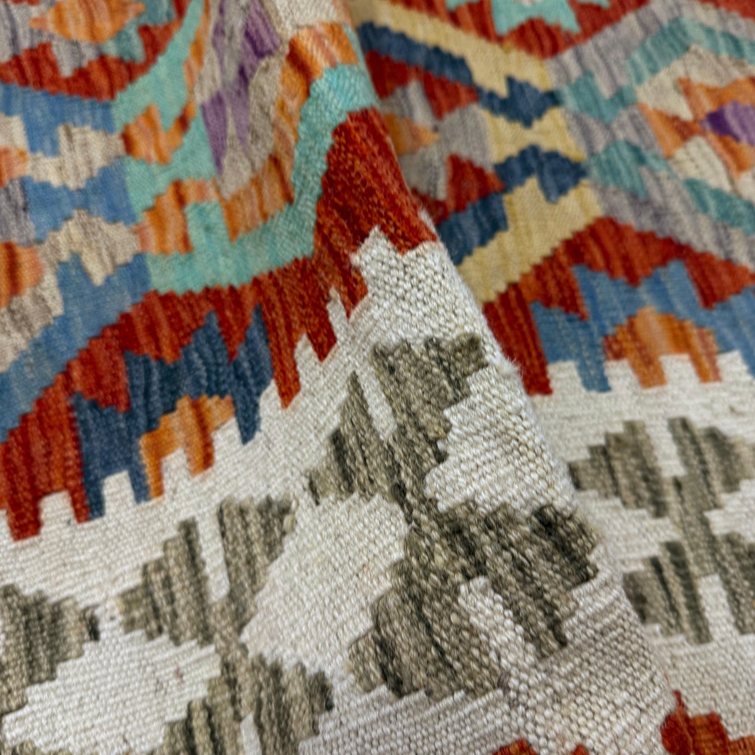 Handmade Vegetable Kilim – 4' 3" x 5' 11" ft (130 x 180 cm) | SKU: R39816