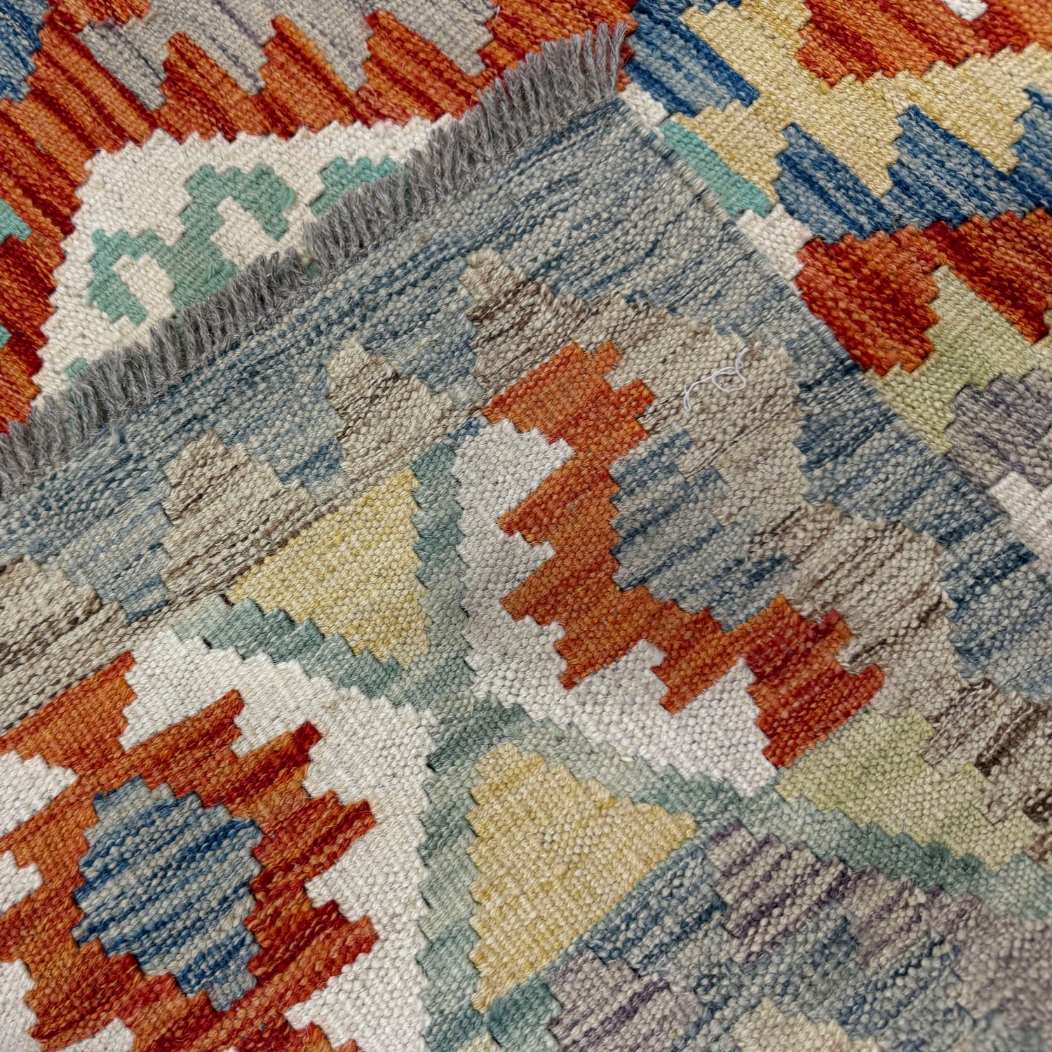 Hand Knotted Flatweave Kilim – 155 x 191 cm | SKU: R39818