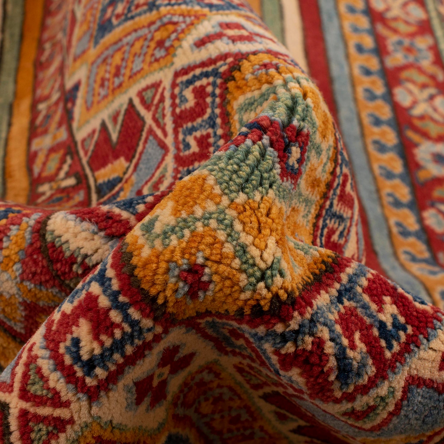 Khurjeen Area Rug Handmade Multi Curvilinear 4x6 ft