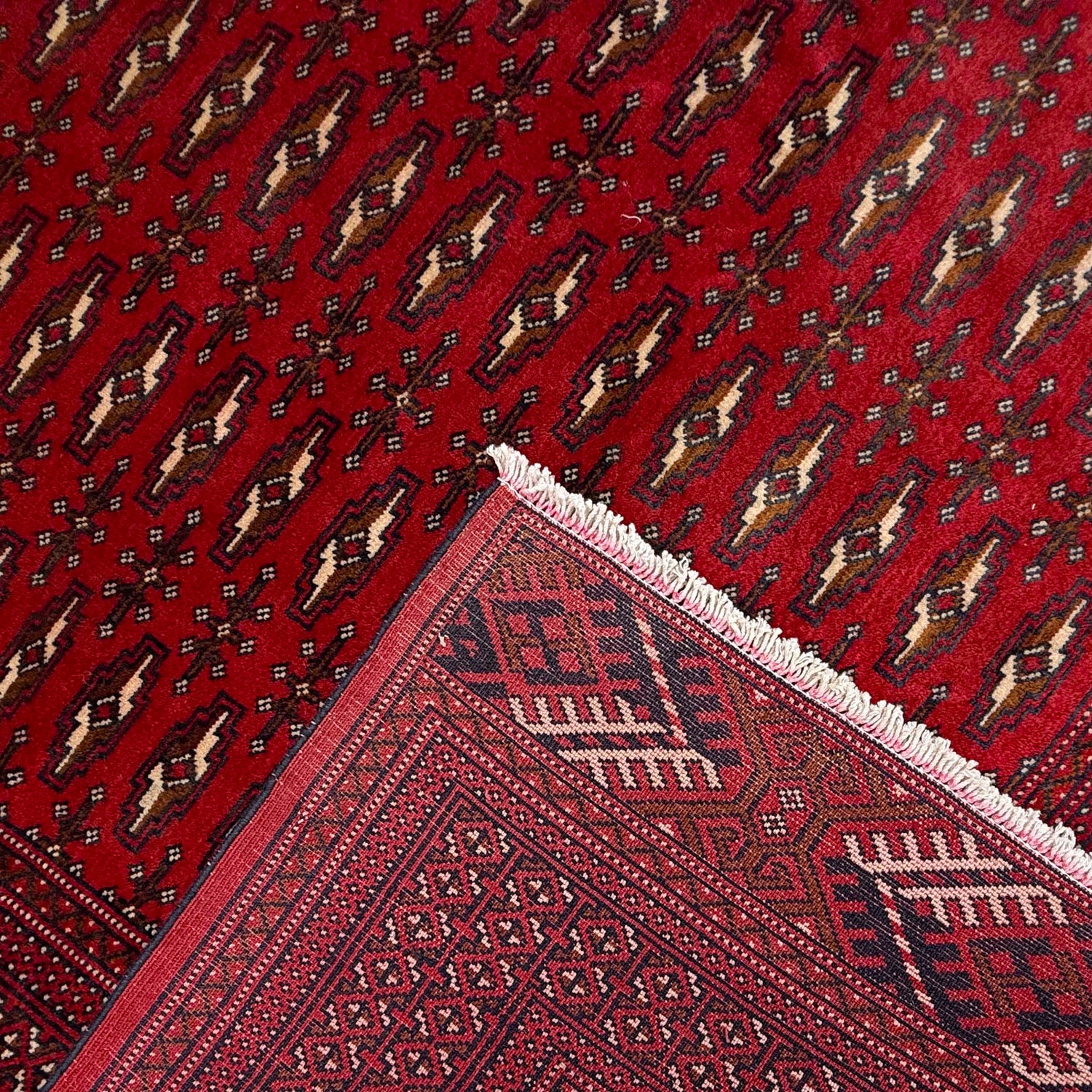 Bokhara Rug Handmade Deep Red Medallion 6x9 ft