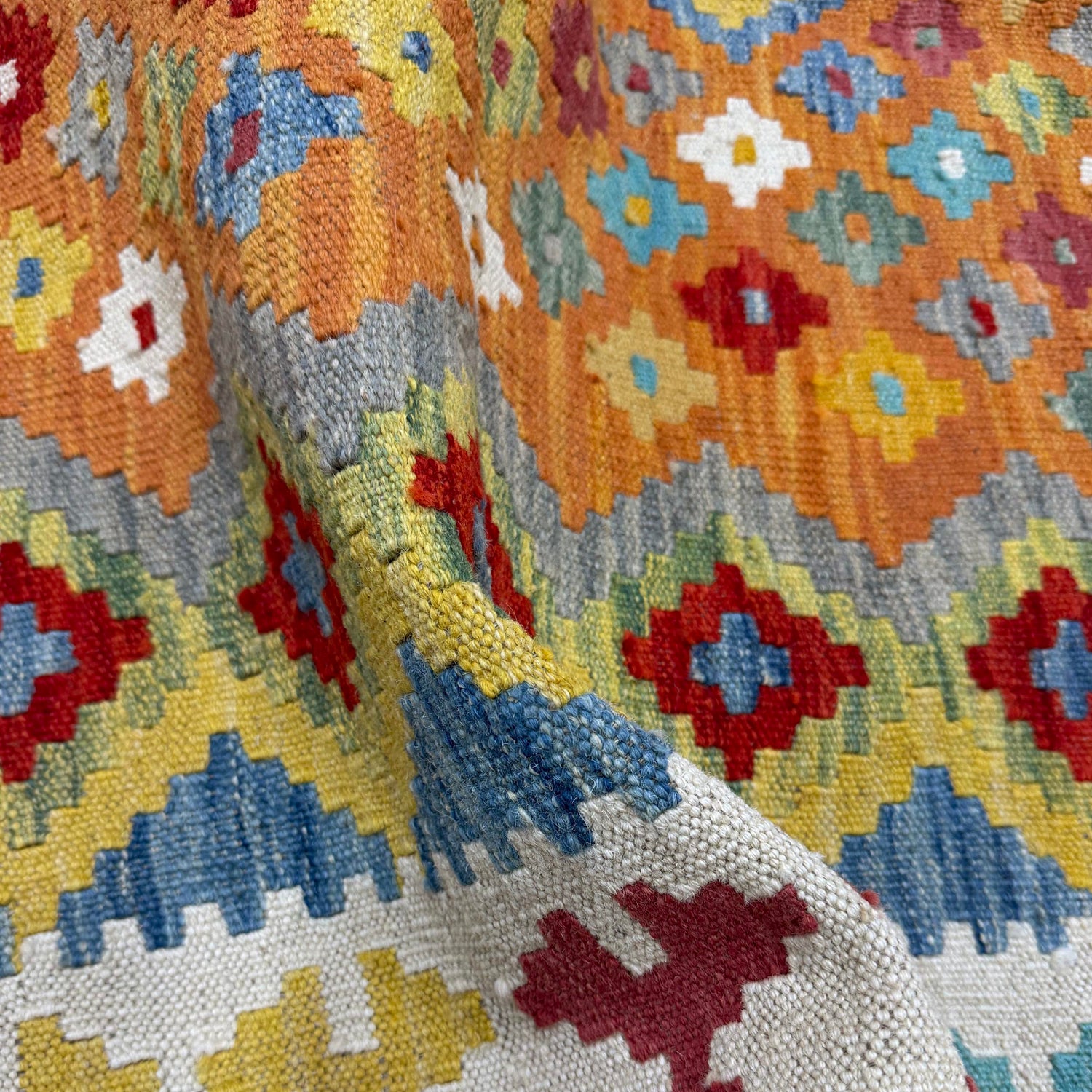 Small Size Chobi Kilim – 4' 1" x 5' 8" ft (125 x 172 cm) | SKU: Y39668