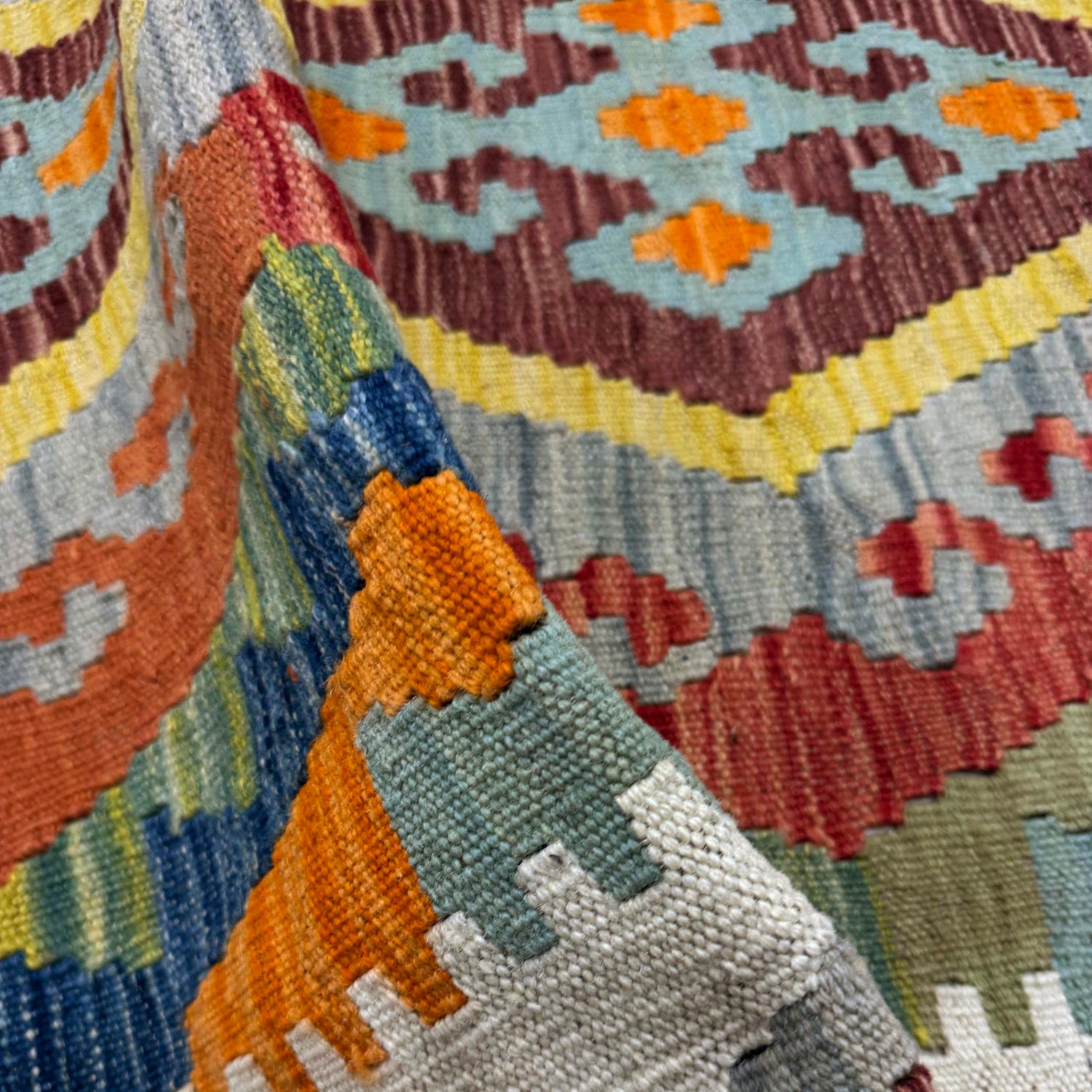 Hand Made Afghan Kilim – 3' 6" x 4' 9" ft (107 x 146 cm) | SKU: Y39672